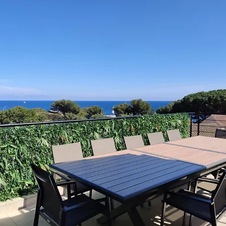 Renovated Villa, Heated Pool, Sea-view, Aircon Villa