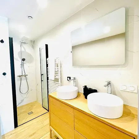 Renovated Villa, Heated Pool, Sea-view, Aircon *